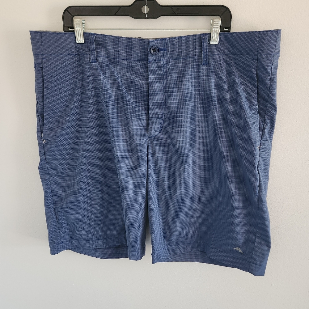 Tommy Bahama Pixel Player 343 Maritime Shorts Men's Blue White Plaid Size 40